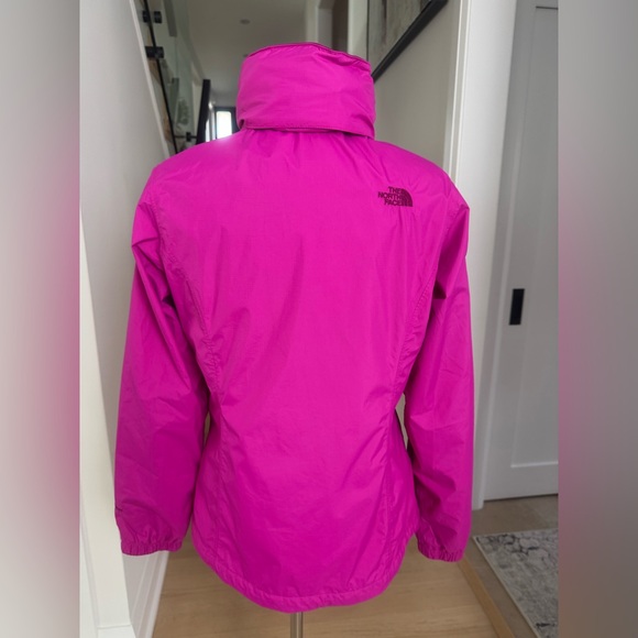 The North Face HyVent Women’s Waterproof Windproof Rain Jacket Pink – Size M - Picture 4 of 12
